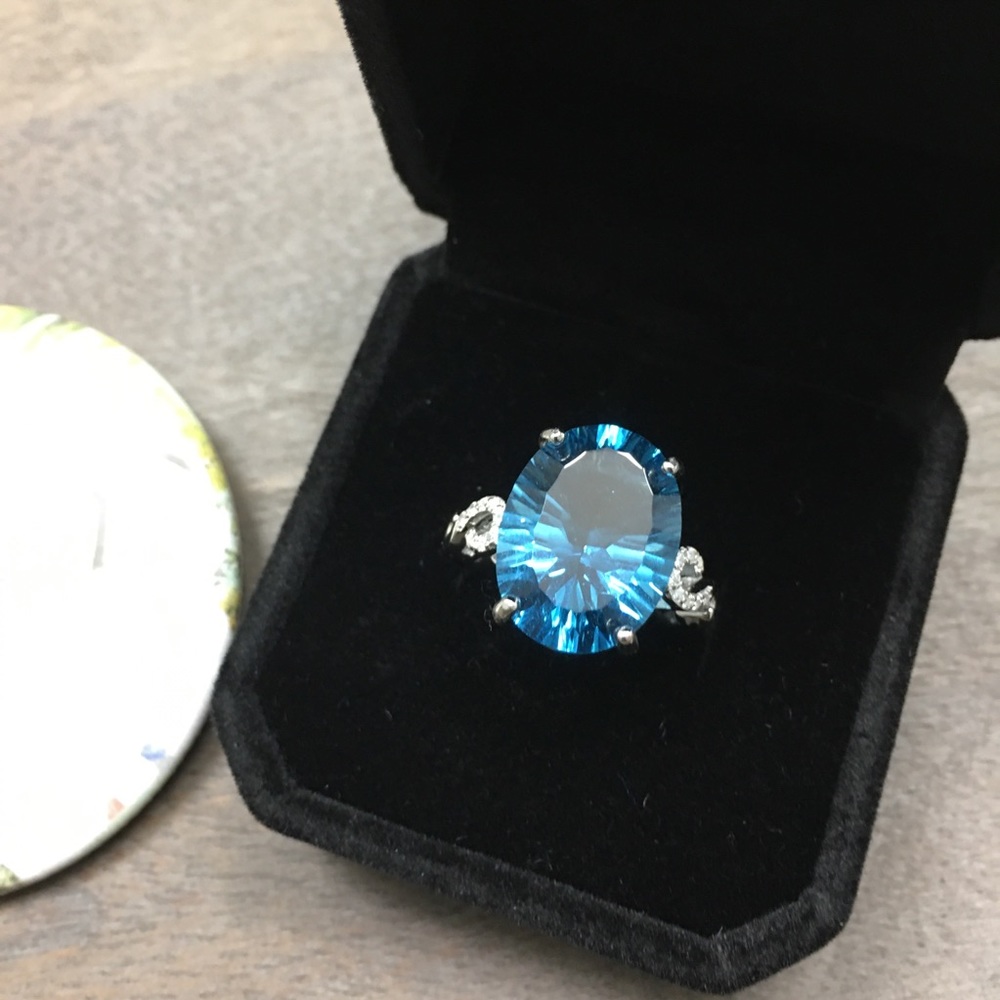 Certified 10.5 CT Natural London Blue Topaz Ring